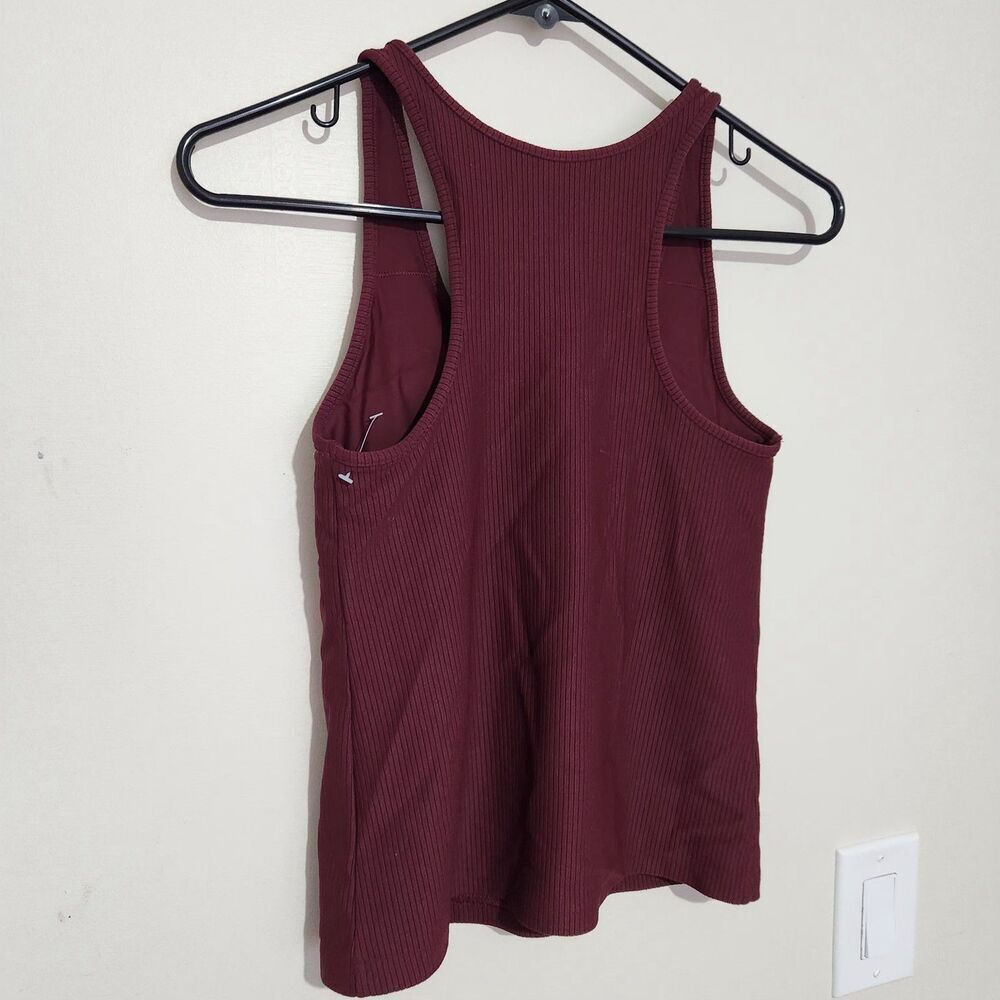 Alpine Tank Top Size XS Burgundy Color Sleeveless Removable Pads.  New - Picture 5 of 10
